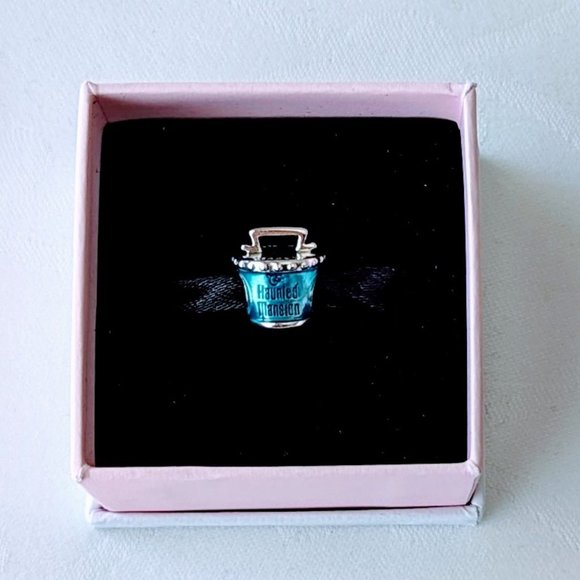 Pandora Disney Parks Pandora Haunted Mansion Hatbox Ghost Charm - Picture 3 of 3